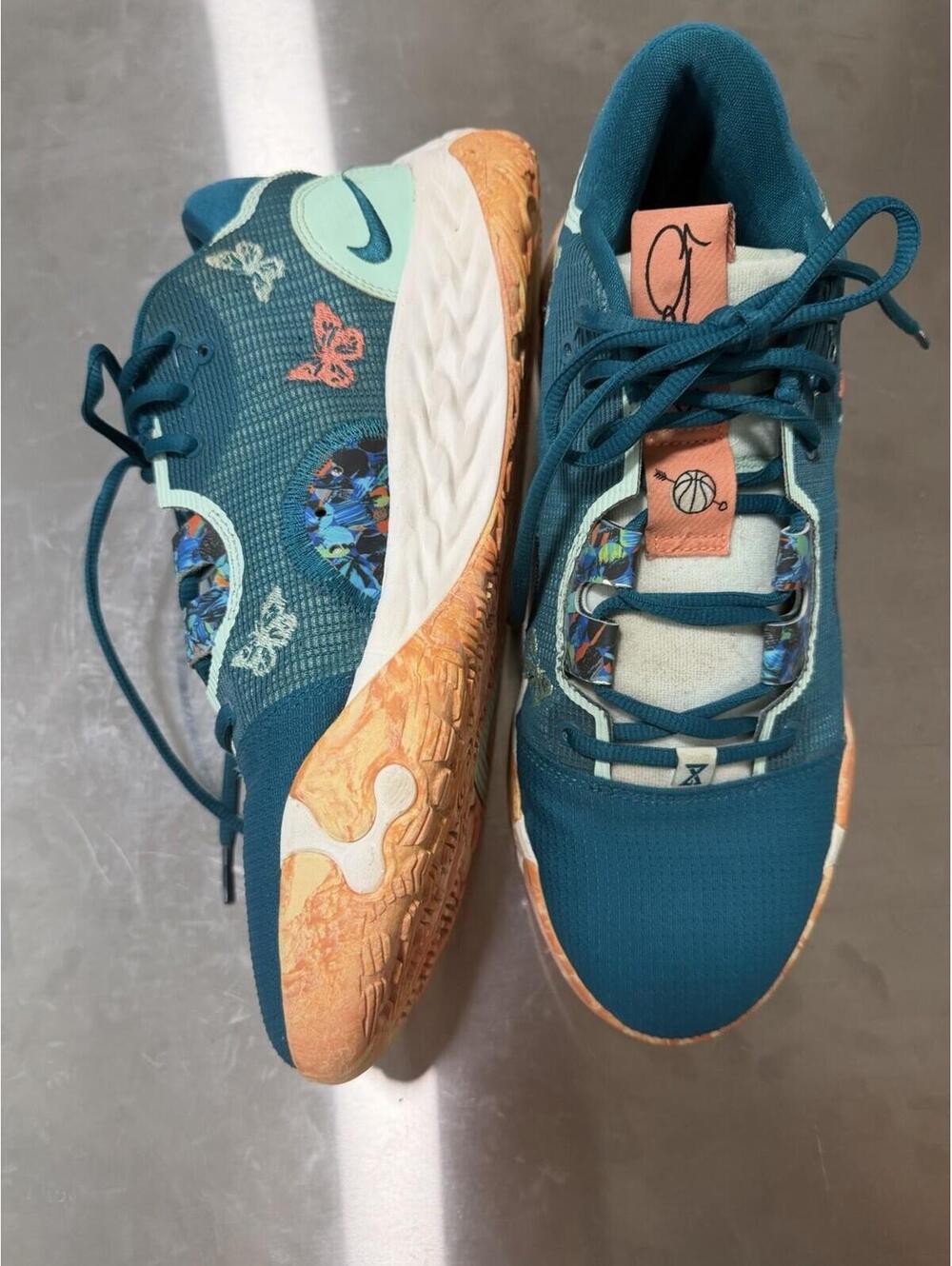 Nike Men’s Low Top Lace-Up Athletic Sneakers, Blue Orange White Rubber Sole